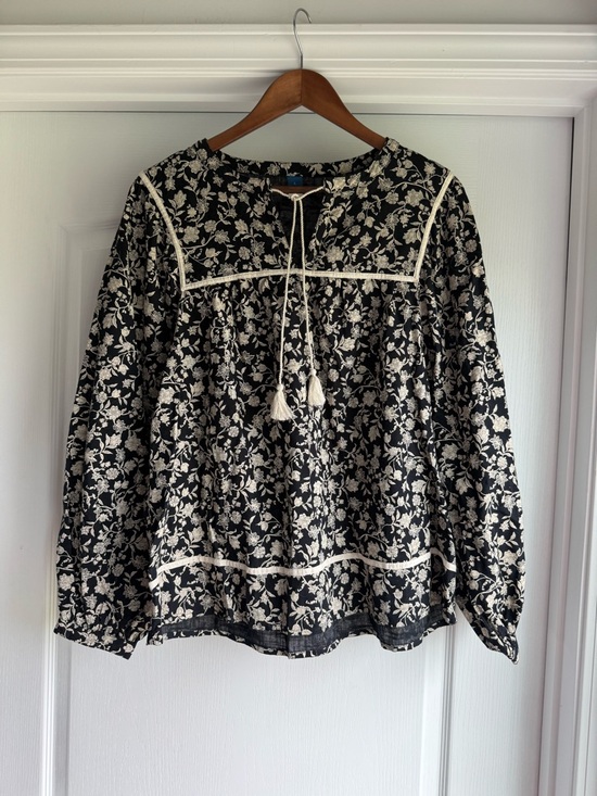 Old Navy Tops - Old Navy Black and White Floral Peasant Blouse with Tassel Tie